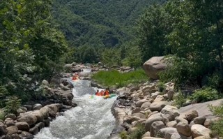 尧山大峡谷漂流自驾怎么玩？
