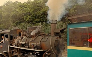 乐山嘉阳小火车自驾游怎么玩最省心？