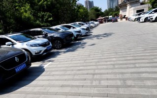 乐山大佛自驾游停车场怎么选？