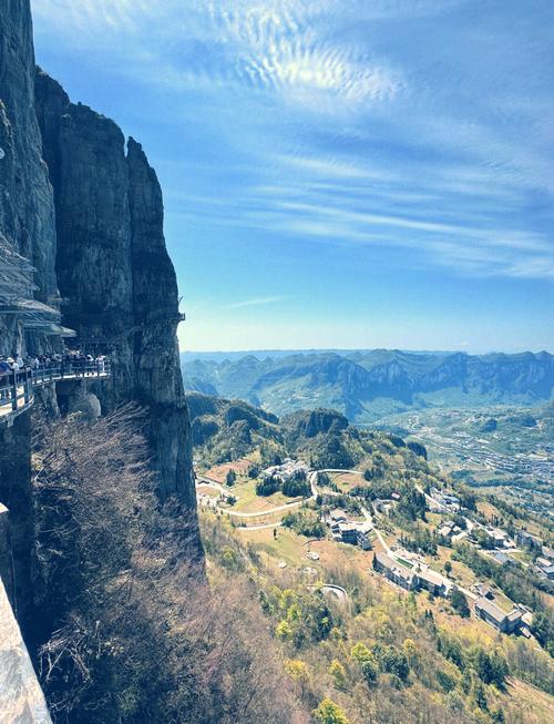 西安到恩施大峡谷自驾怎么走?-第1张图片-星月文旅 西安到恩施大峡谷自驾怎么走?-第1张图片-星月文旅