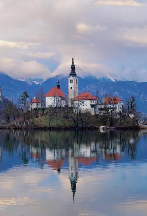 卢布尔雅那怎么玩?必去景点与攻略指南?-第1张图片-星月文旅 卢布尔雅那怎么玩?必去景点与攻略指南?-第1张图片-星月文旅