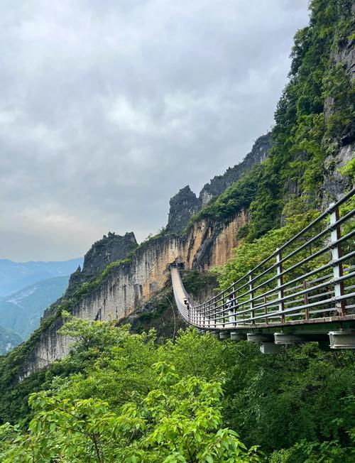 重庆周边必去景点有哪些？-第1张图片-星月文旅