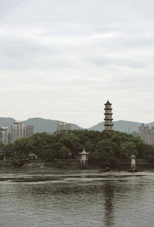 江心屿是温州必去景点?攻略亮点有哪些?-第1张图片-星月文旅 江心屿是温州必去景点?攻略亮点有哪些?-第1张图片-星月文旅