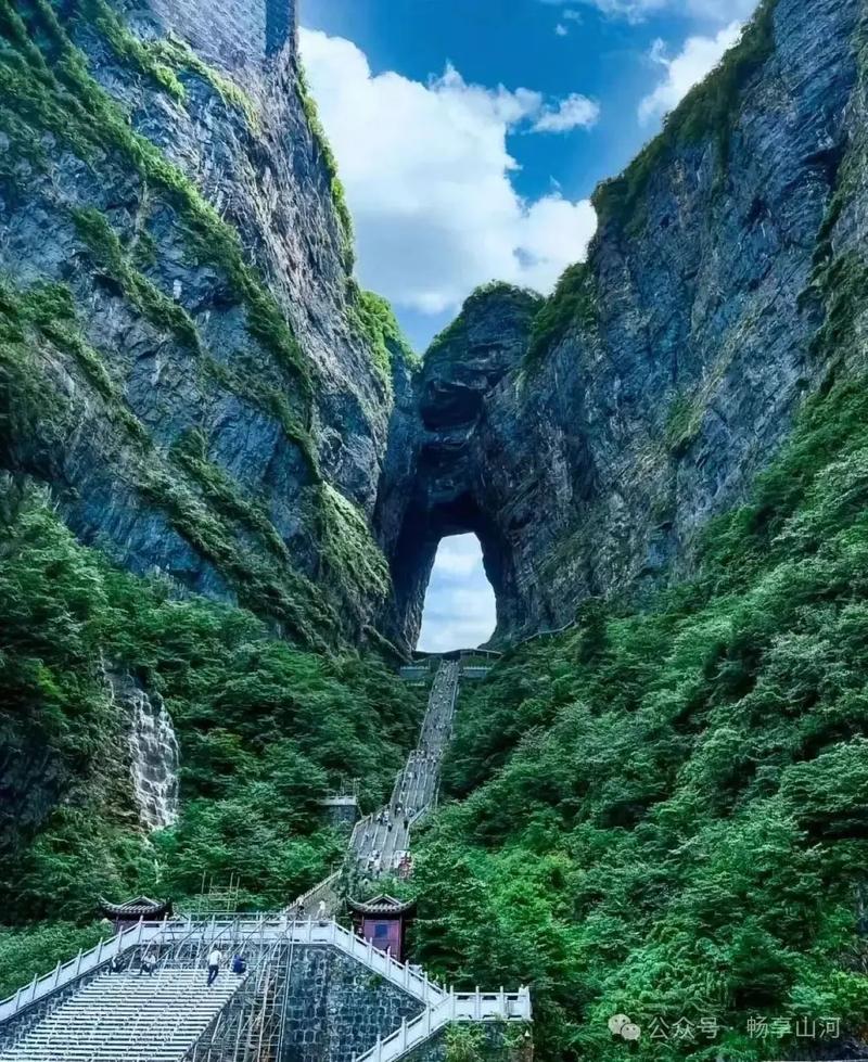 湖南哪里好玩有哪些旅游景点-第1张图片-星月文旅 湖南哪里好玩有哪些旅游景点-第1张图片-星月文旅