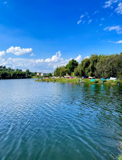 昆明周边自驾游，哪些地方最值得去？-第2张图片-星月文旅