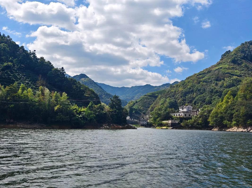 新安江山水画廊自驾游怎么玩最尽兴？-第3张图片-星月文旅