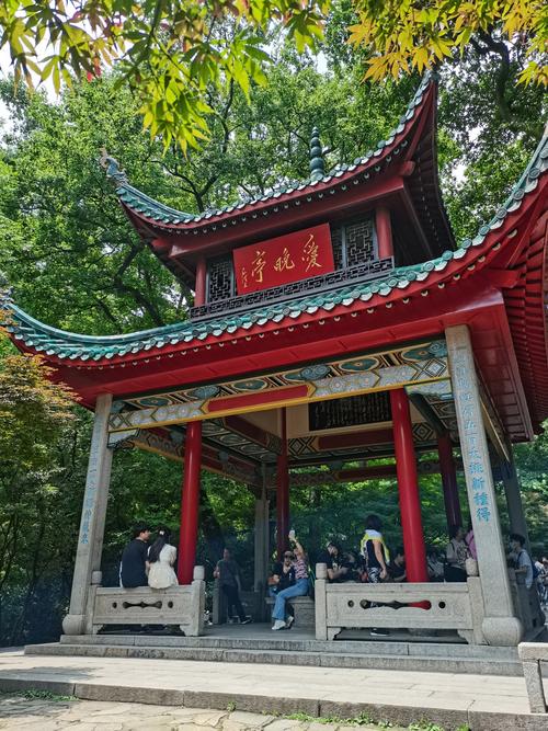 长沙有哪些必玩景点和地道玩法？-第1张图片-星月文旅