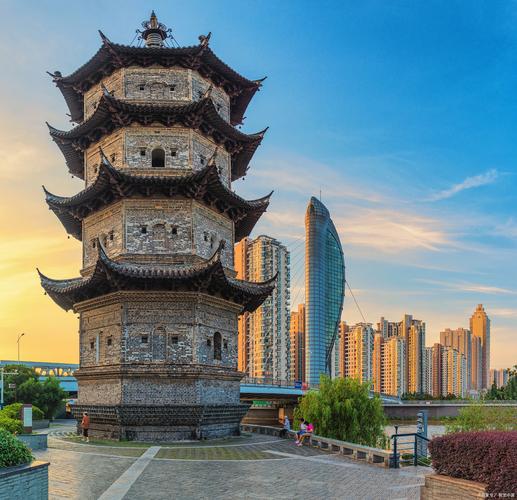 南昌市内有哪些必游景点?-第2张图片-星月文旅 南昌市内有哪些必游景点?-第2张图片-星月文旅