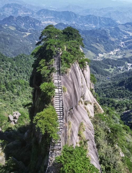 自驾游安徽天柱山攻略有哪些要点?-第2张图片-星月文旅 自驾游安徽天柱山攻略有哪些要点?-第2张图片-星月文旅