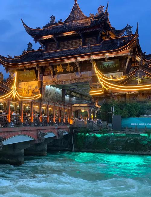 成都必游景点有哪些?-第1张图片-星月文旅 成都必游景点有哪些?-第1张图片-星月文旅