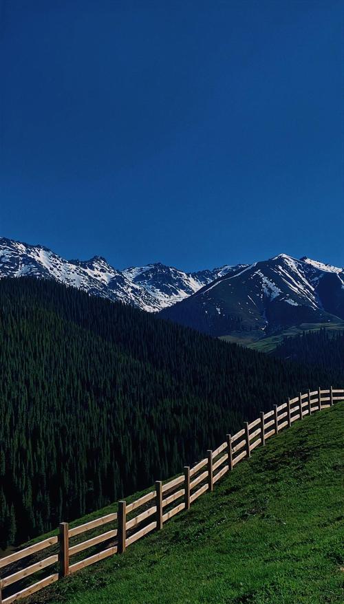 乌鲁木齐周边有哪些必游景点?-第1张图片-星月文旅 乌鲁木齐周边有哪些必游景点?-第1张图片-星月文旅