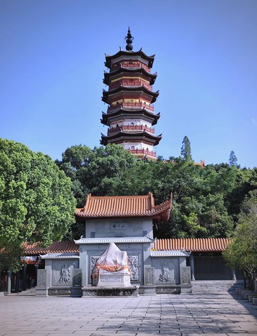 赣州周边有哪些必游景点?-第1张图片-星月文旅 赣州周边有哪些必游景点?-第1张图片-星月文旅