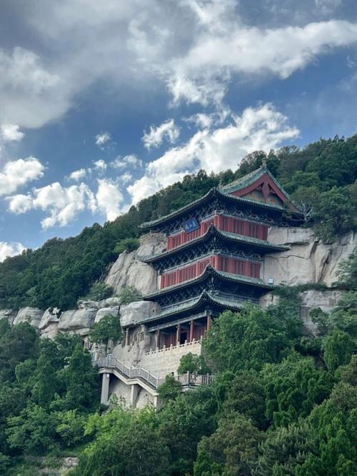 中国有哪些值得一玩的旅游景点?-第2张图片-星月文旅 中国有哪些值得一玩的旅游景点?-第2张图片-星月文旅