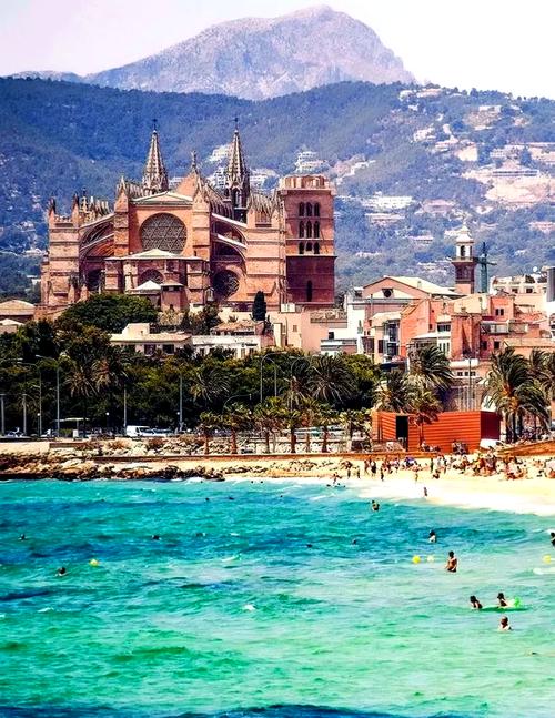 西班牙海边旅游怎么玩最地道?-第1张图片-星月文旅 西班牙海边旅游怎么玩最地道?-第1张图片-星月文旅