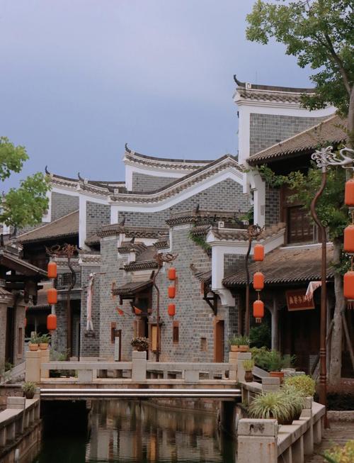 长沙古镇景点排名哪家强?-第1张图片-星月文旅 长沙古镇景点排名哪家强?-第1张图片-星月文旅