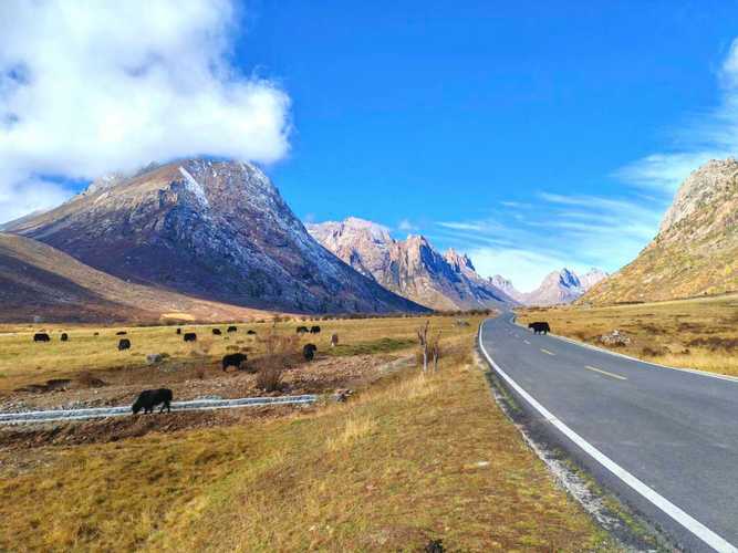 2025川藏线自驾游，路况攻略有啥新变化？-第1张图片-星月文旅