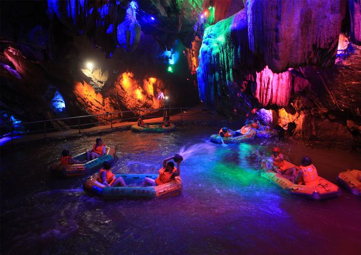 老虎谷暗河漂流 自驾游-第1张图片-星月文旅