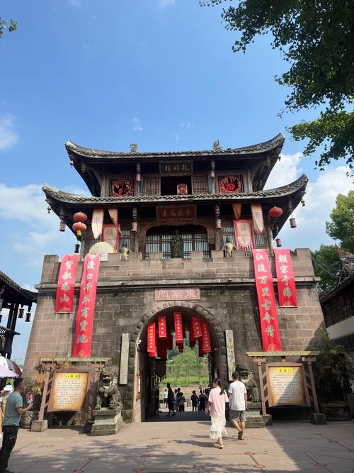 成都周边的旅游景点有哪些-第2张图片-星月文旅 成都周边的旅游景点有哪些-第2张图片-星月文旅