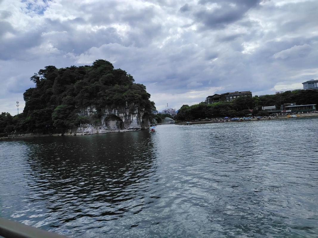 桂林两江四湖景区自驾游-第3张图片-星月文旅