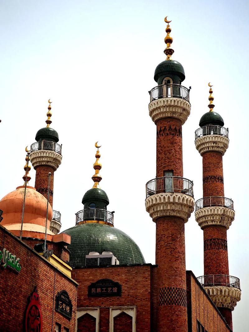 乌鲁木齐有哪些必游景点？-第2张图片-星月文旅