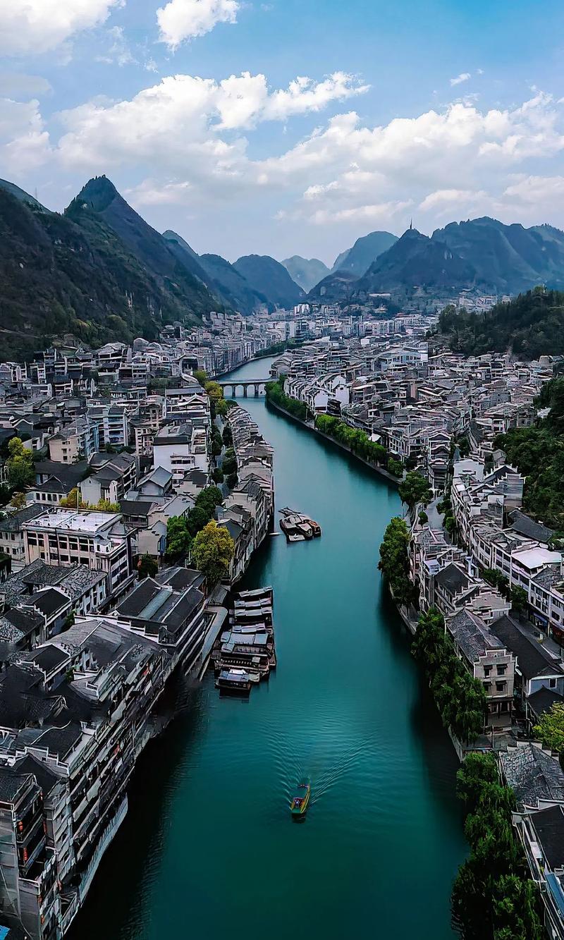 贵州有哪些必游景点？-第1张图片-星月文旅