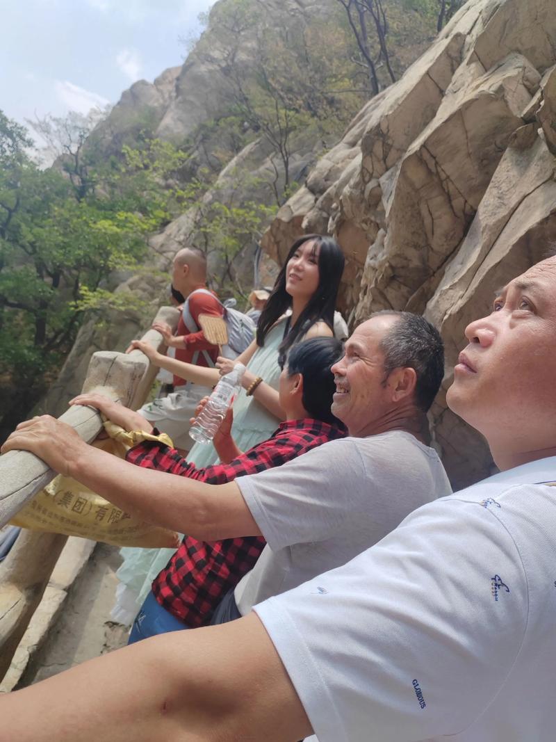 三皇寨到少林寺自驾游路线怎么走？-第1张图片-星月文旅