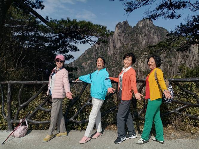 西安中老年人自驾游群怎么加入？-第1张图片-星月文旅