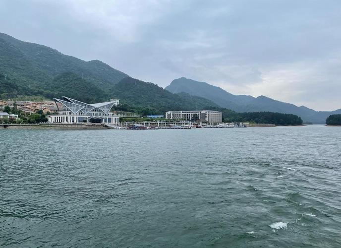 庐山西海二日游怎么玩最省心？-第1张图片-星月文旅