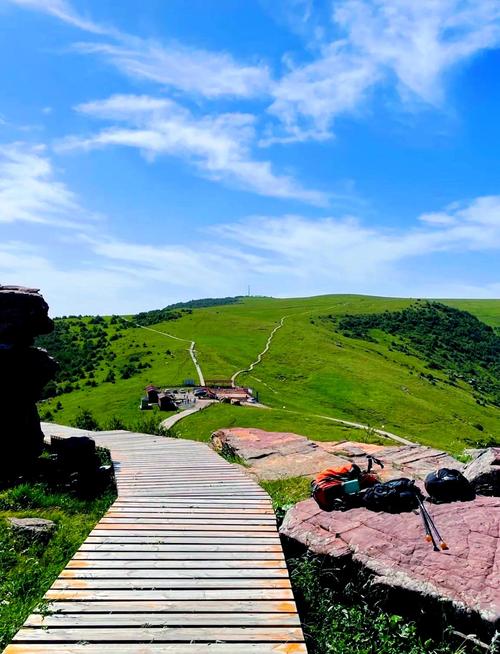 山西历山大草原自驾游有哪些必打卡景点？-第1张图片-星月文旅
