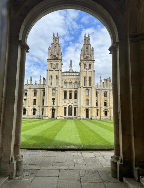 伦敦牛津怎么玩最精华？-第1张图片-星月文旅
