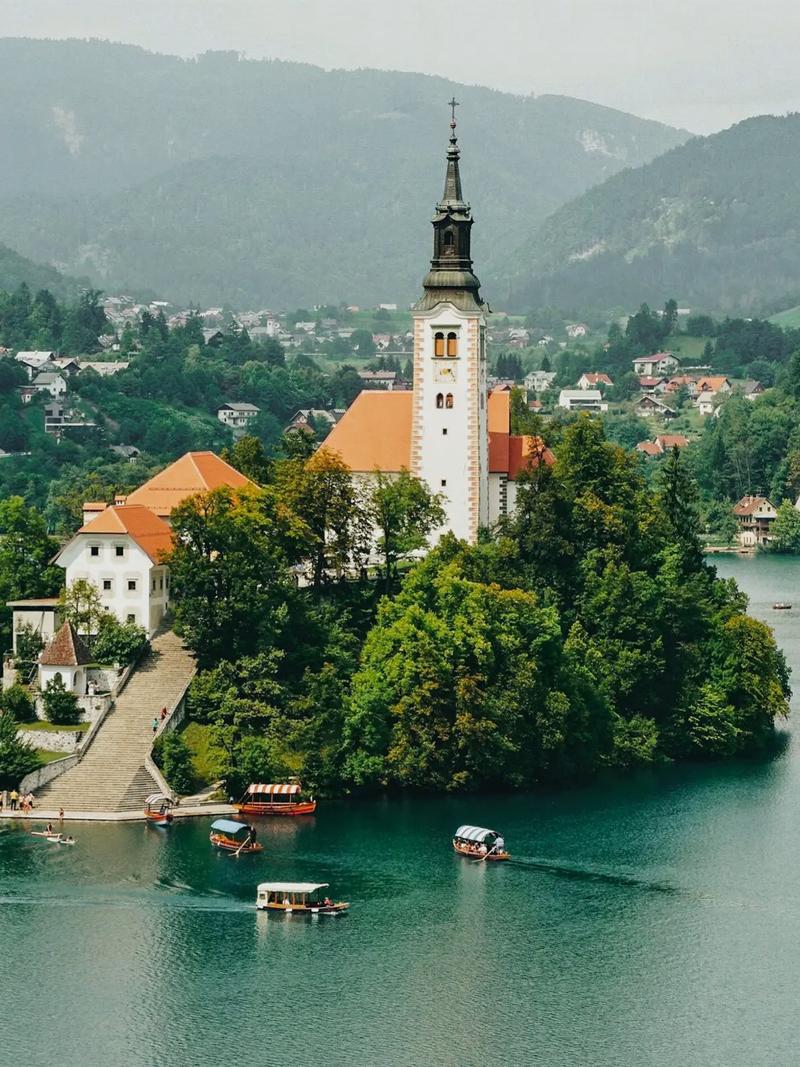 欧洲著名旅游景点有哪些？-第2张图片-星月文旅